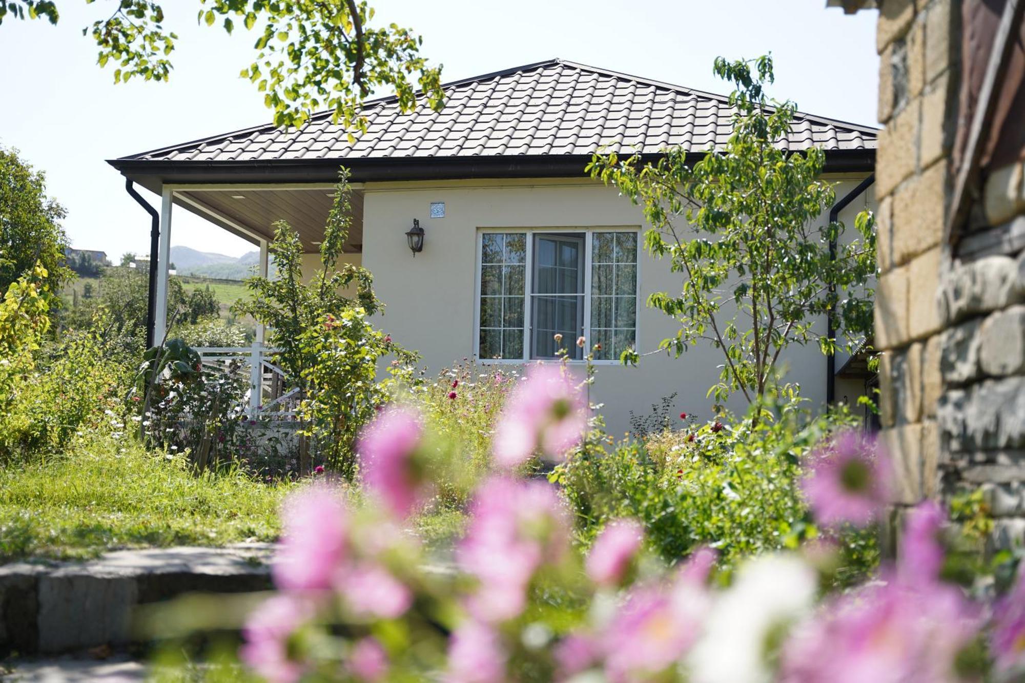 Abbasov'S Guest House-In Lahij Lahic Екстериор снимка