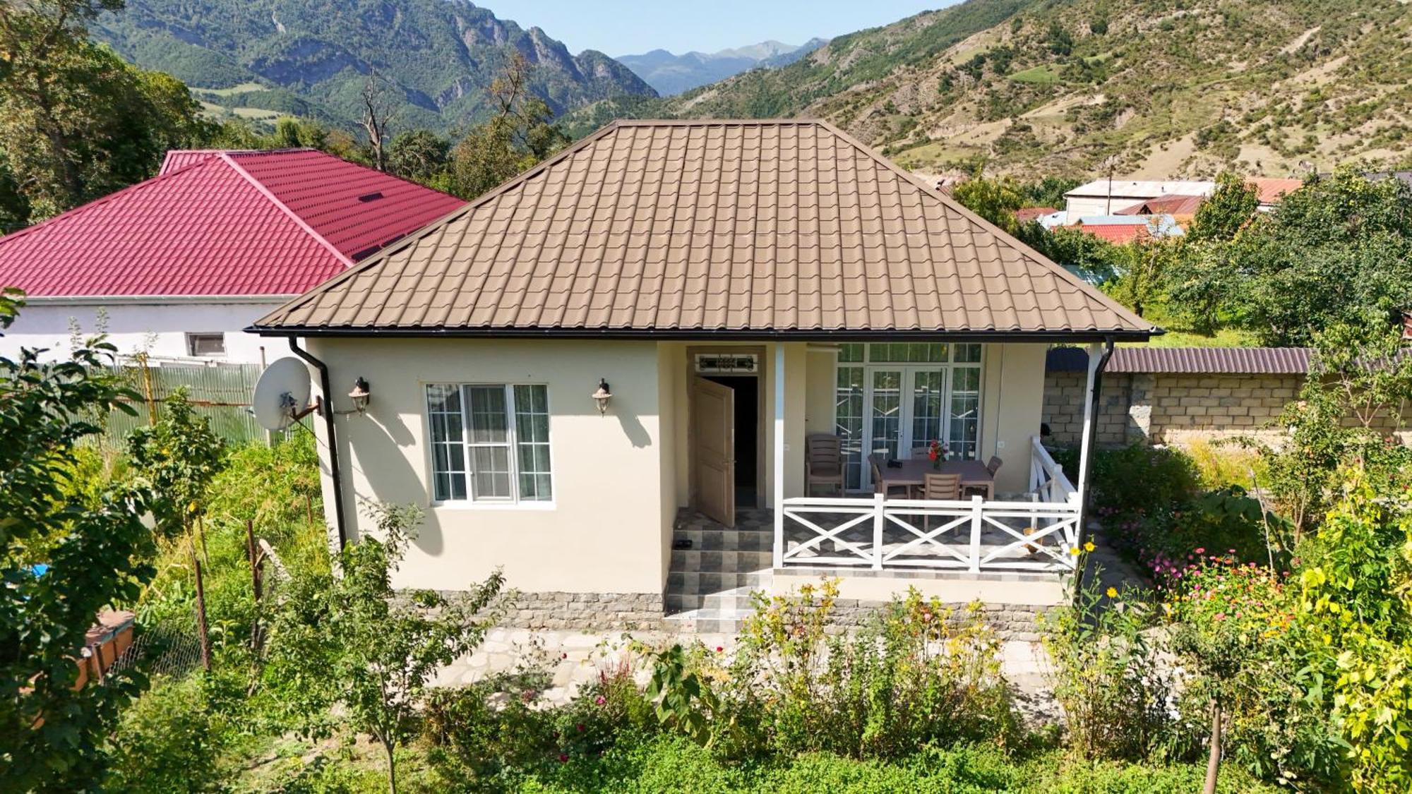 Abbasov'S Guest House-In Lahij Lahic Екстериор снимка